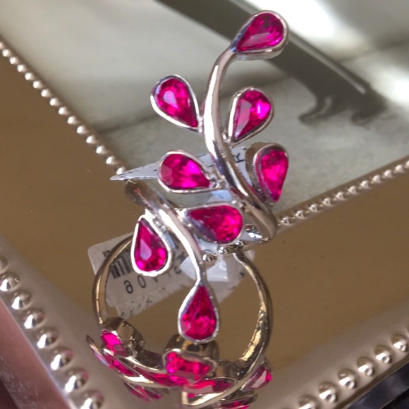 Stunning Simulated Pink Sapphire Ring - Picture 3 of 4